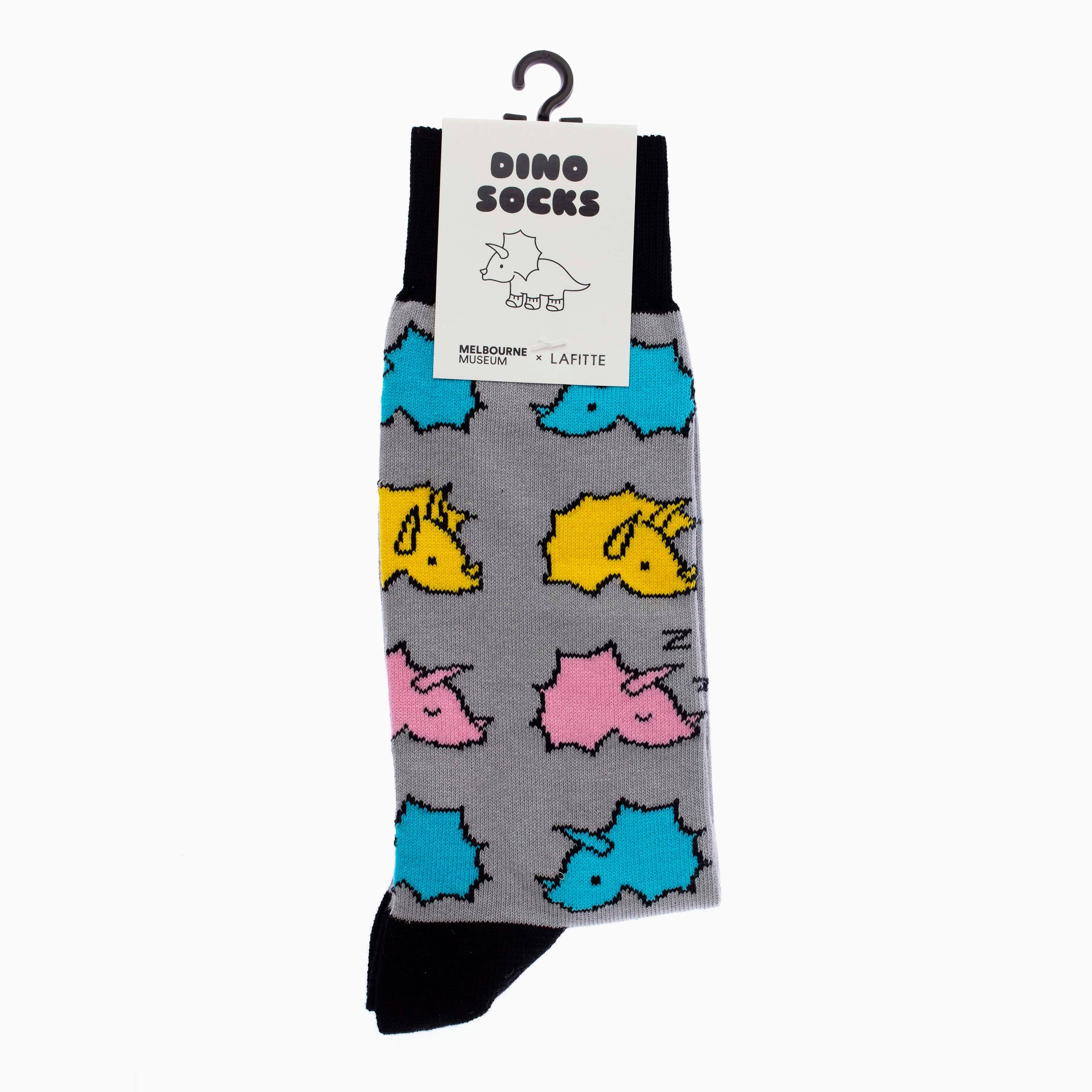 HD204923-A-Socks-010-online_5d81e880-d91f-4513-941e-4514a3d44720.jpg