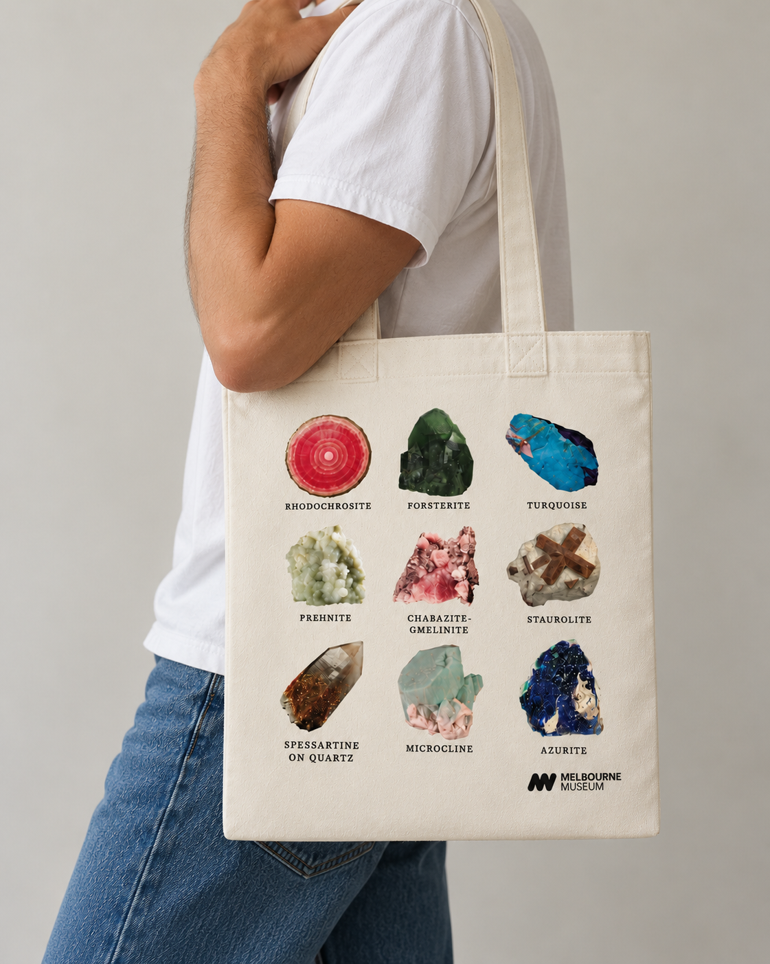 417_MV279421_GridTote_Model.png