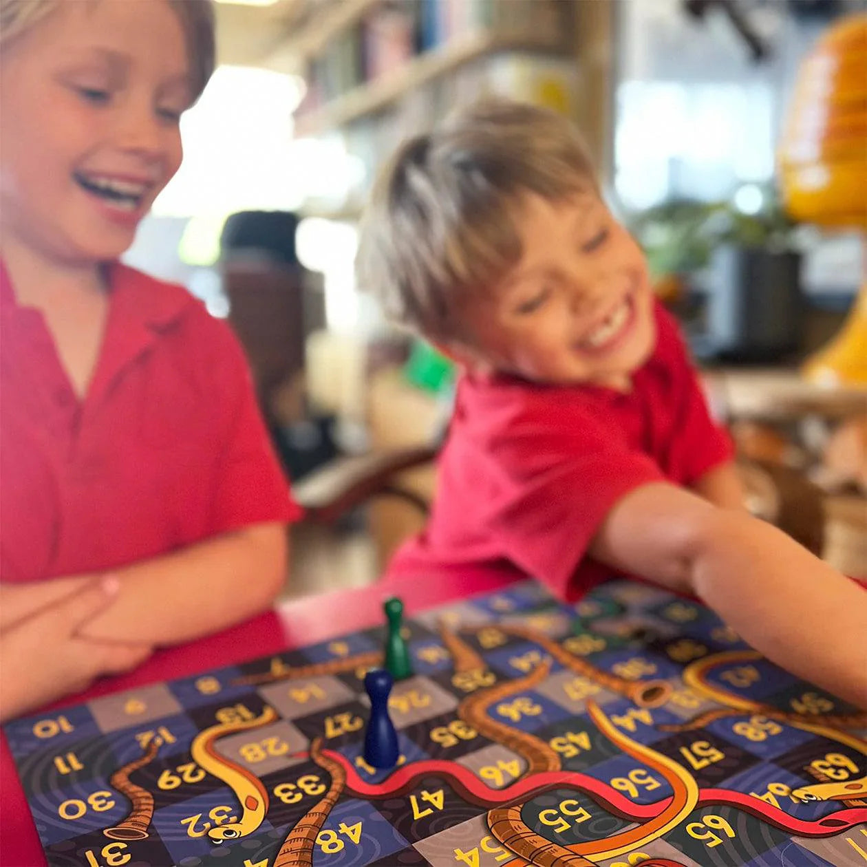wingaru-store-default-title-eels-and-traps-board-game-40654300774647_jpg.webp